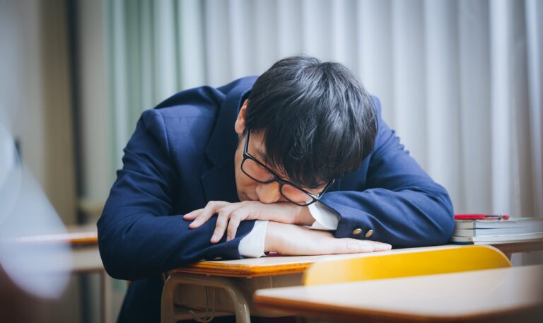 学習塾　予備校　学校　授業　違い